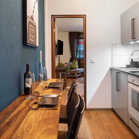 Am Bahnhof Apartamento *